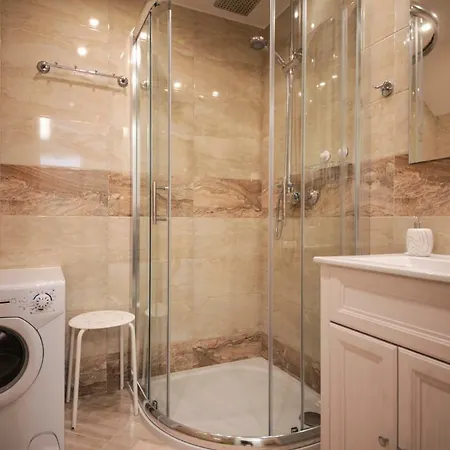 Family Duplex On Wenceslas Square شقة *