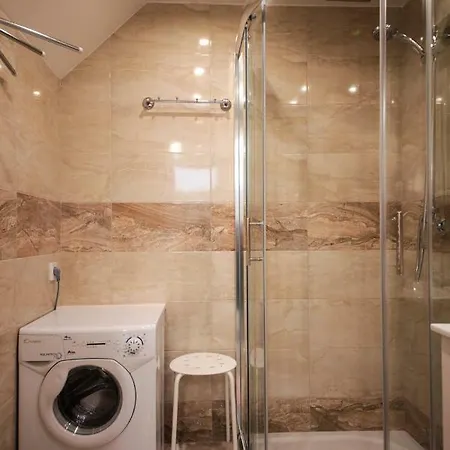 Family Duplex On Wenceslas Square * براغ